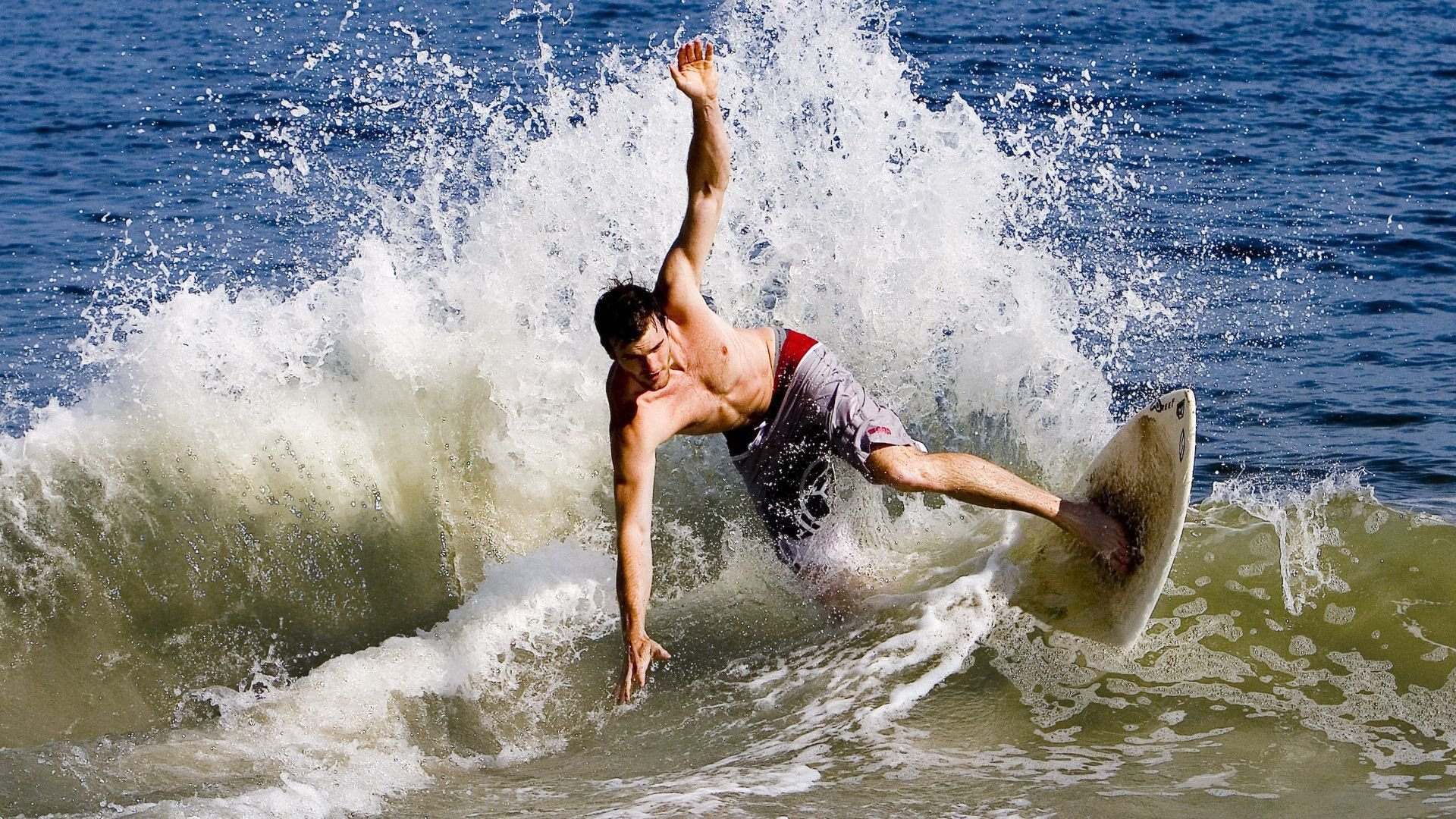 开云体育-战术奏效！C罗双翼齐飞，泰山整场无力还手！战术奏效！C罗双翼齐飞，泰山整场无力还手！